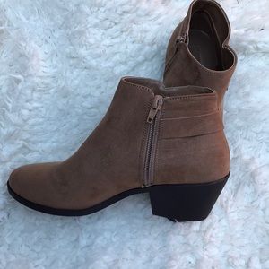New Brown Suede booties !